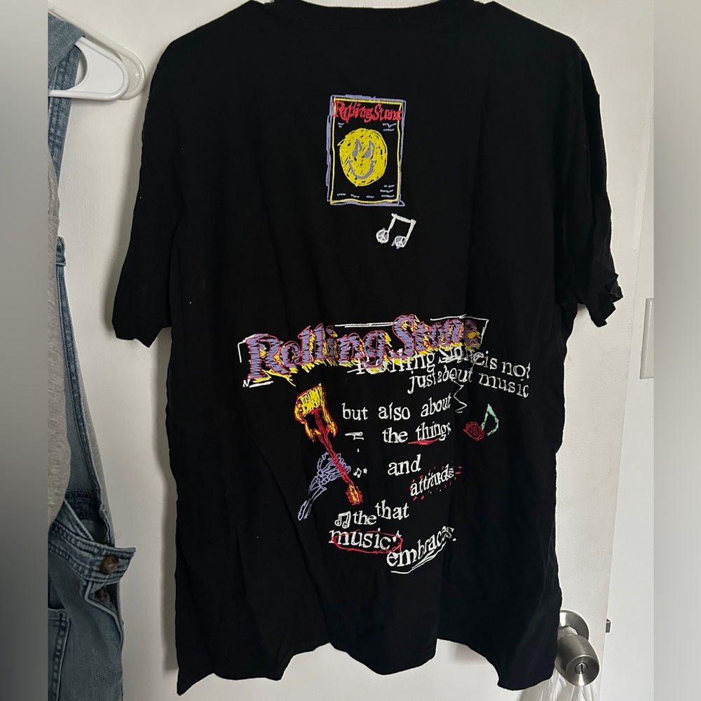 Urban Outfitters Rolling Stones Black Graphic T-Shirt - Picture 2 of 2